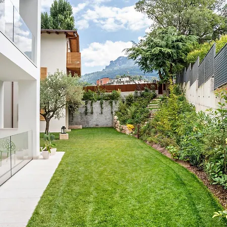 Apartment Midum Balcony Sud
